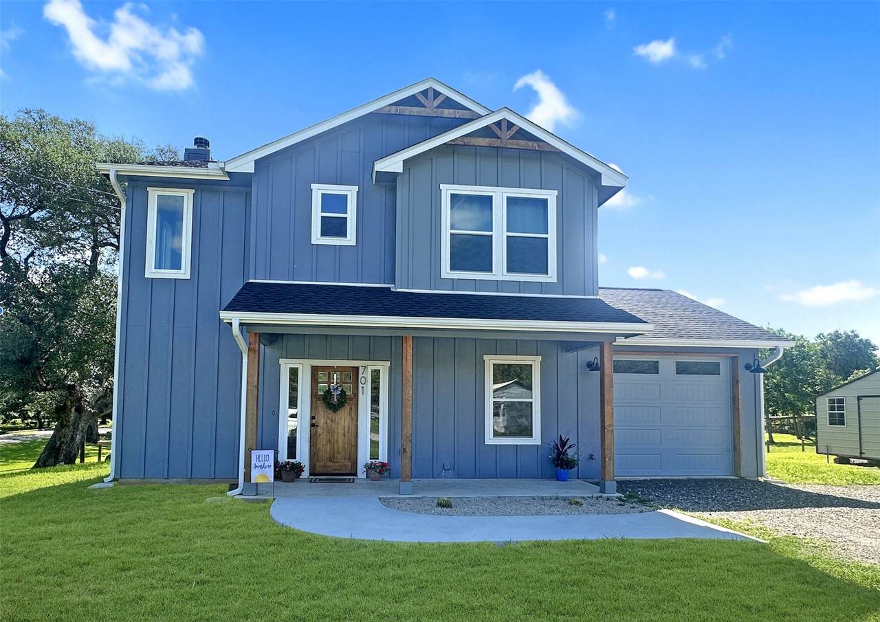 701 Hudson Street - Photo 1