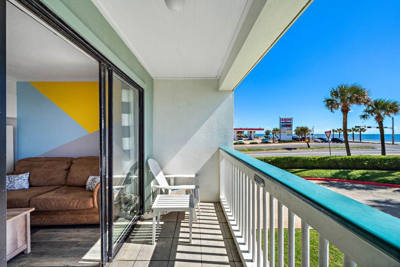 6102 Seawall Boulevard - Photo 1