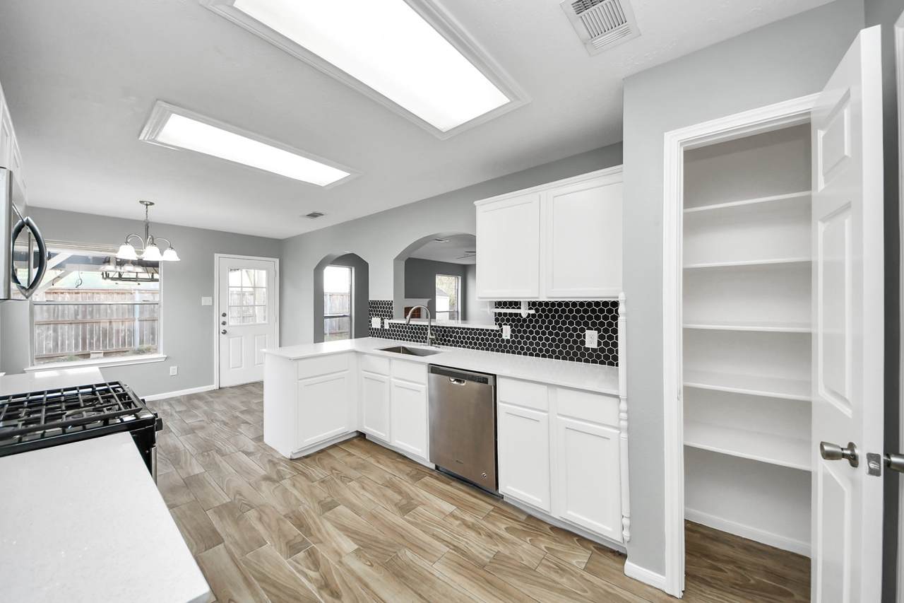 4805 Columbary Drive - Photo 1