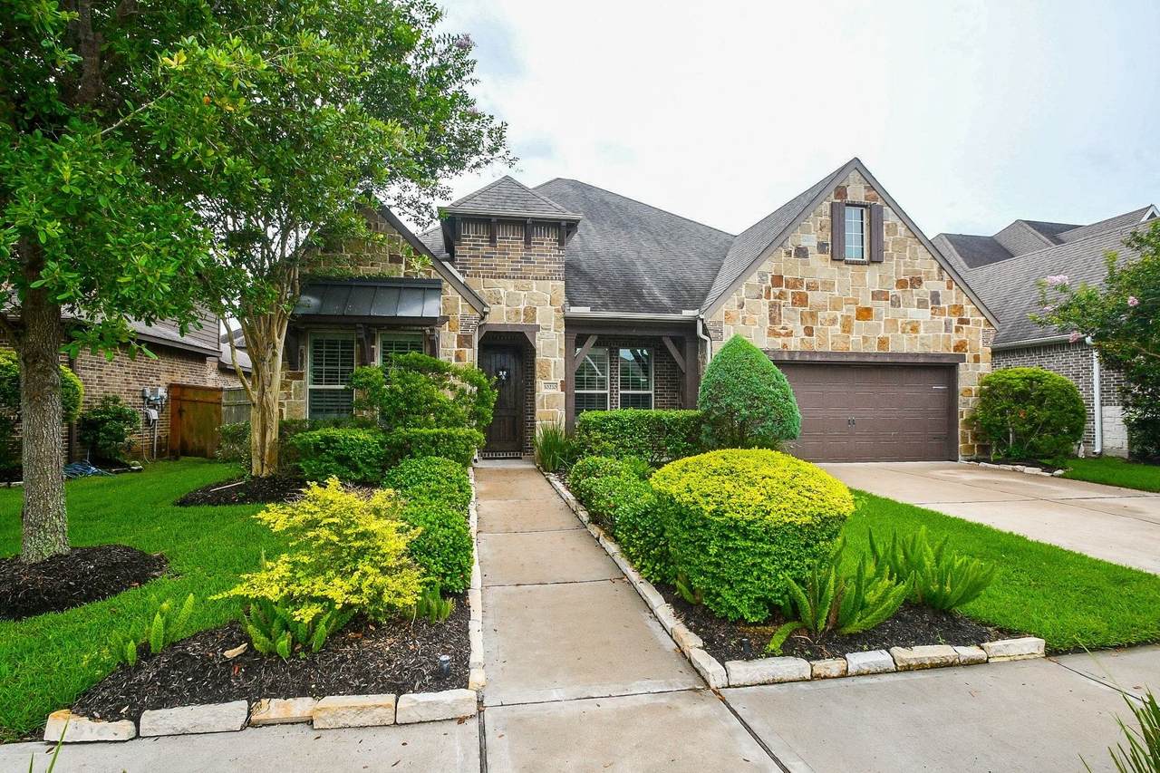 10210 Majestic Court - Photo 1