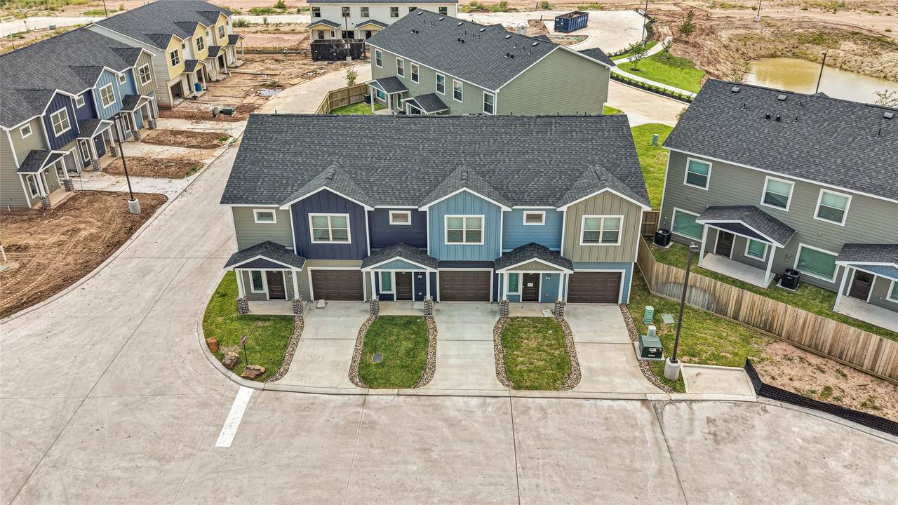 14010 Longstreet Road - Photo 1
