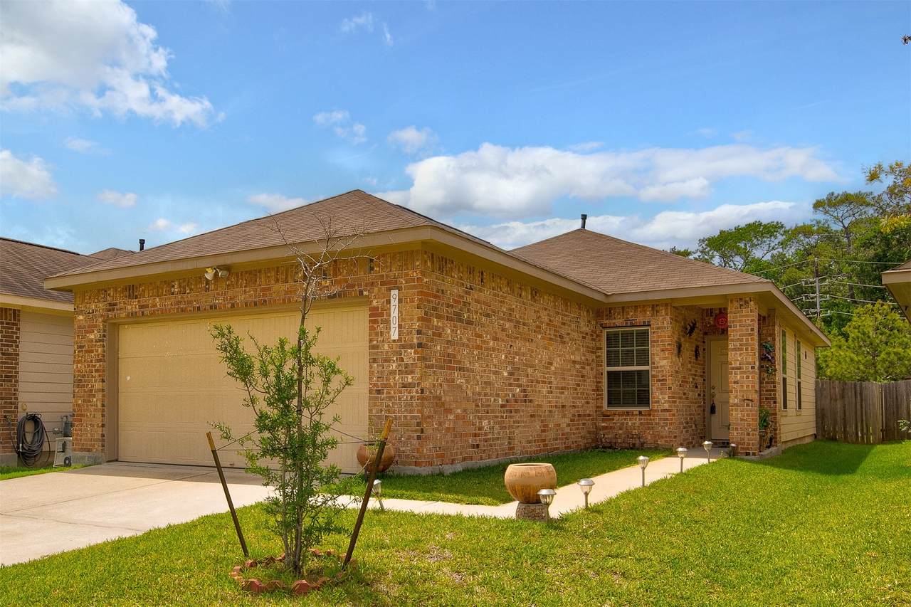 9707 Vanessa Glen Court - Photo 1