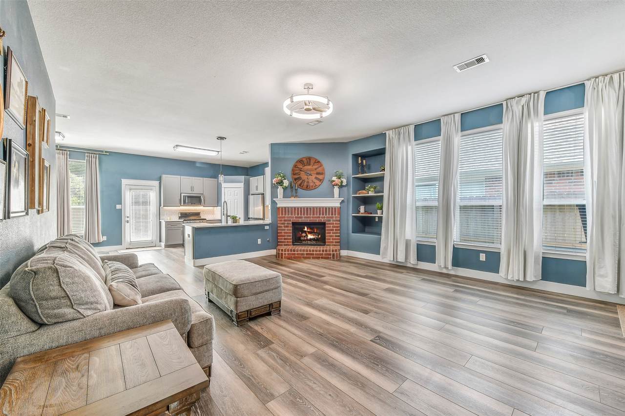 994 Jefferson Street - Photo 1