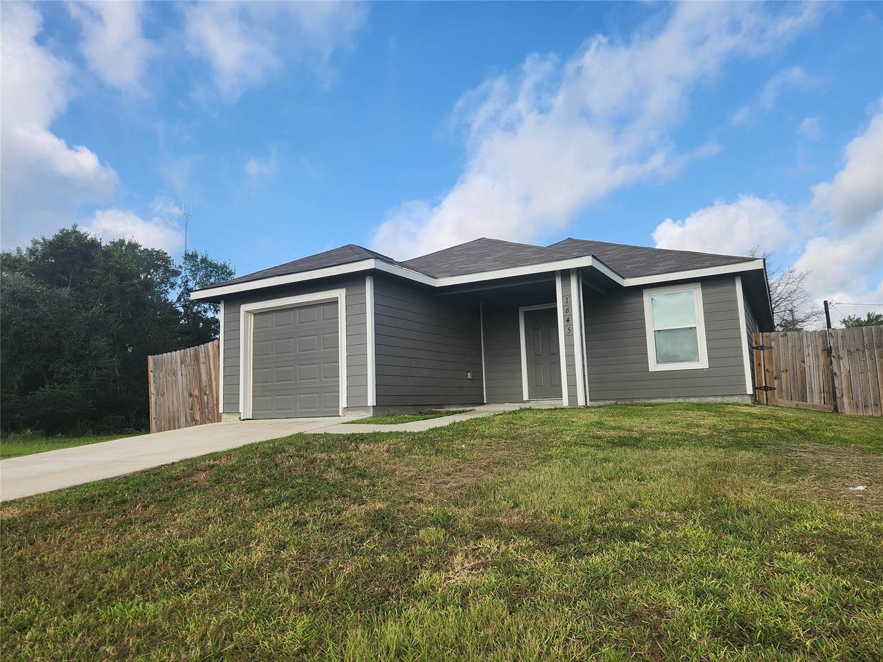 1645 22nd Street - Photo 1