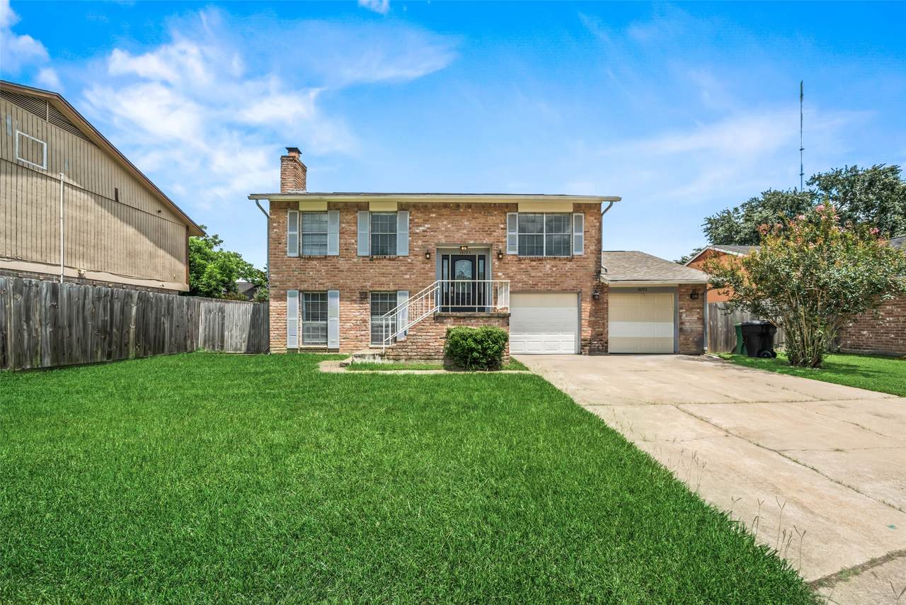 16723 Running Quail Court - Photo 1