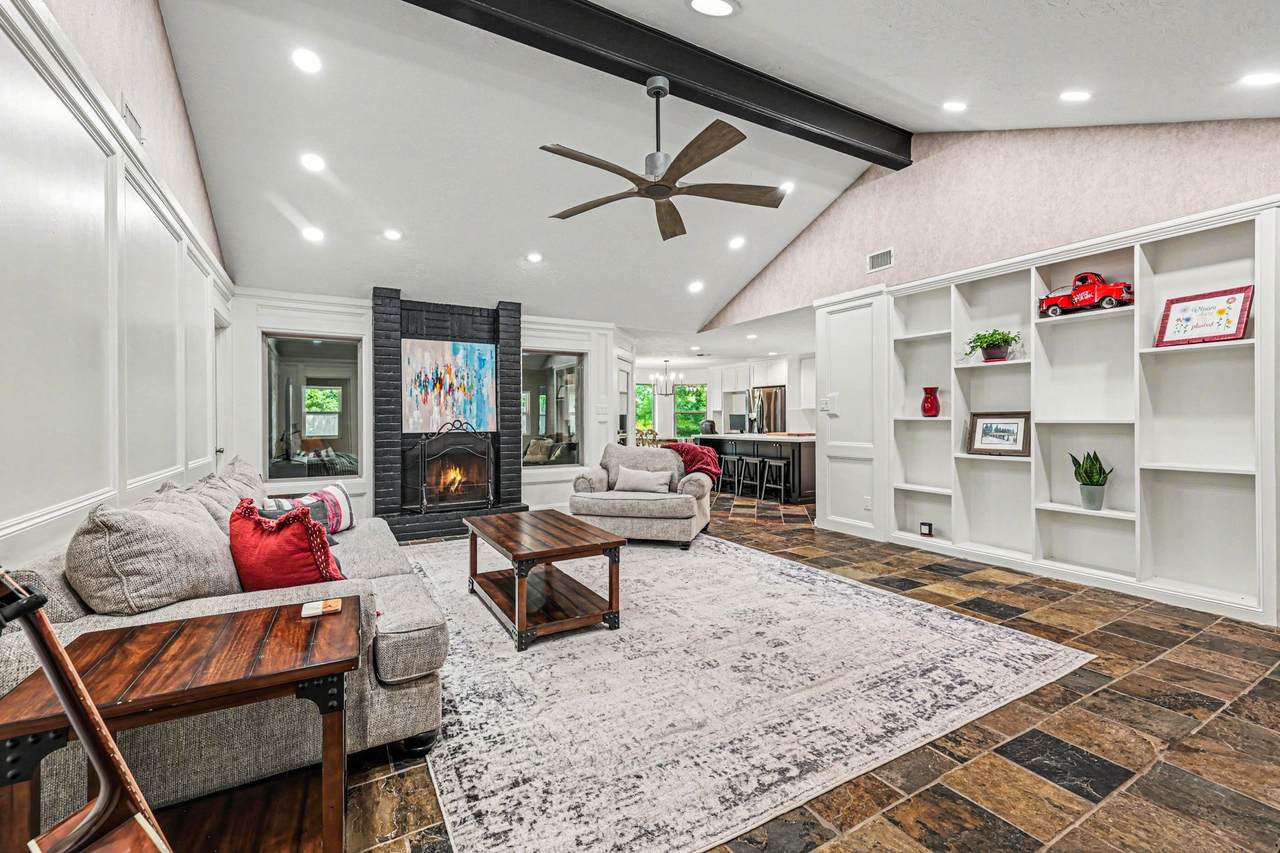 142 Park Drive - Photo 1