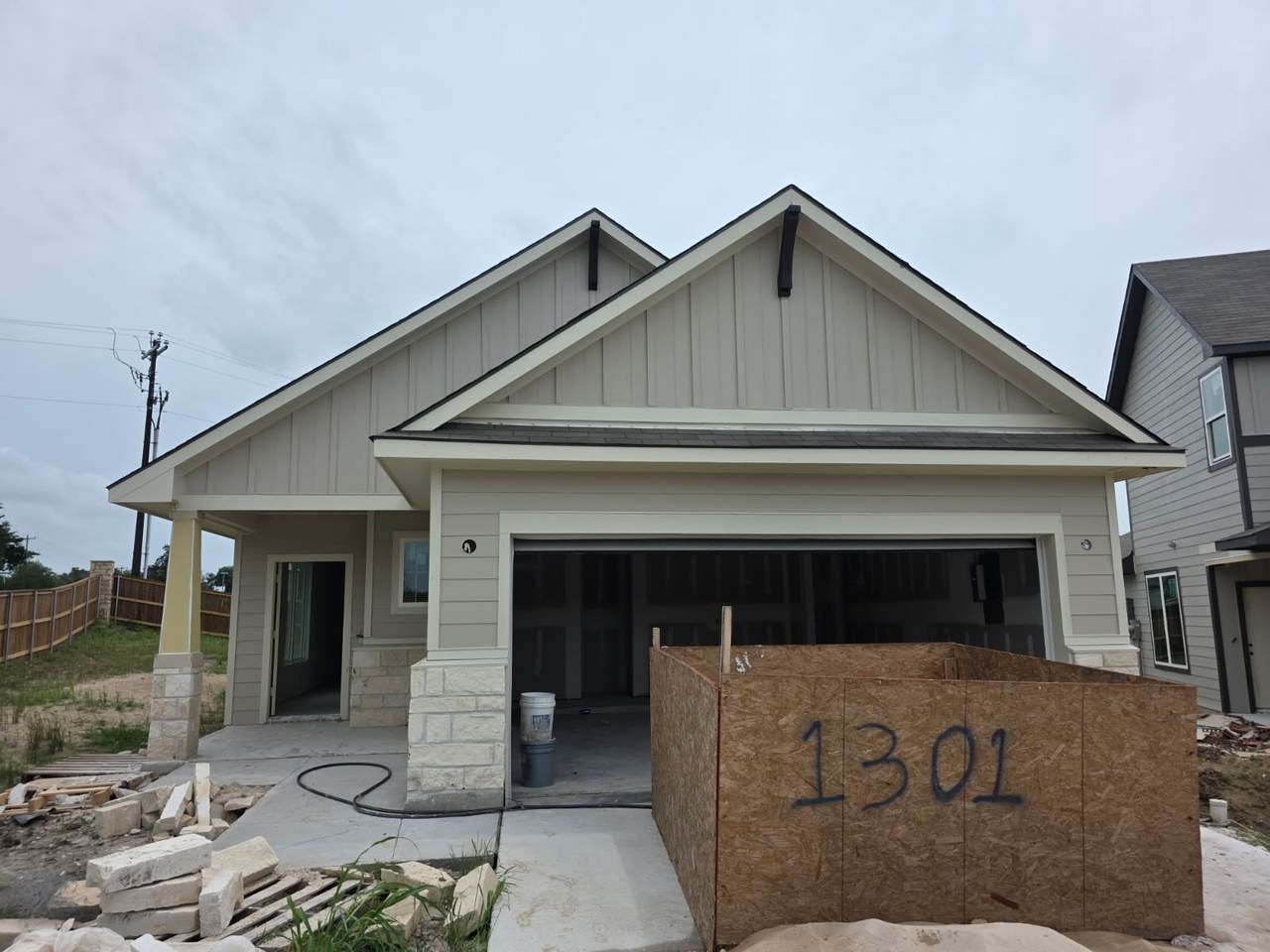 1301 Boehnke Pass - Photo 1