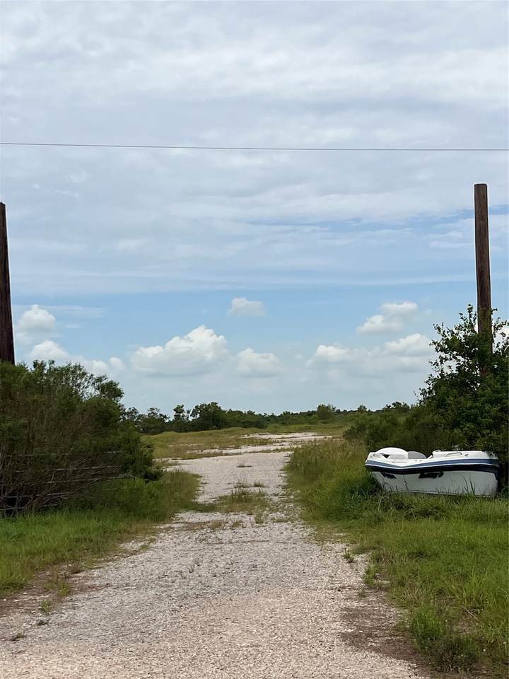 27250 Fm 2004 - Photo 1