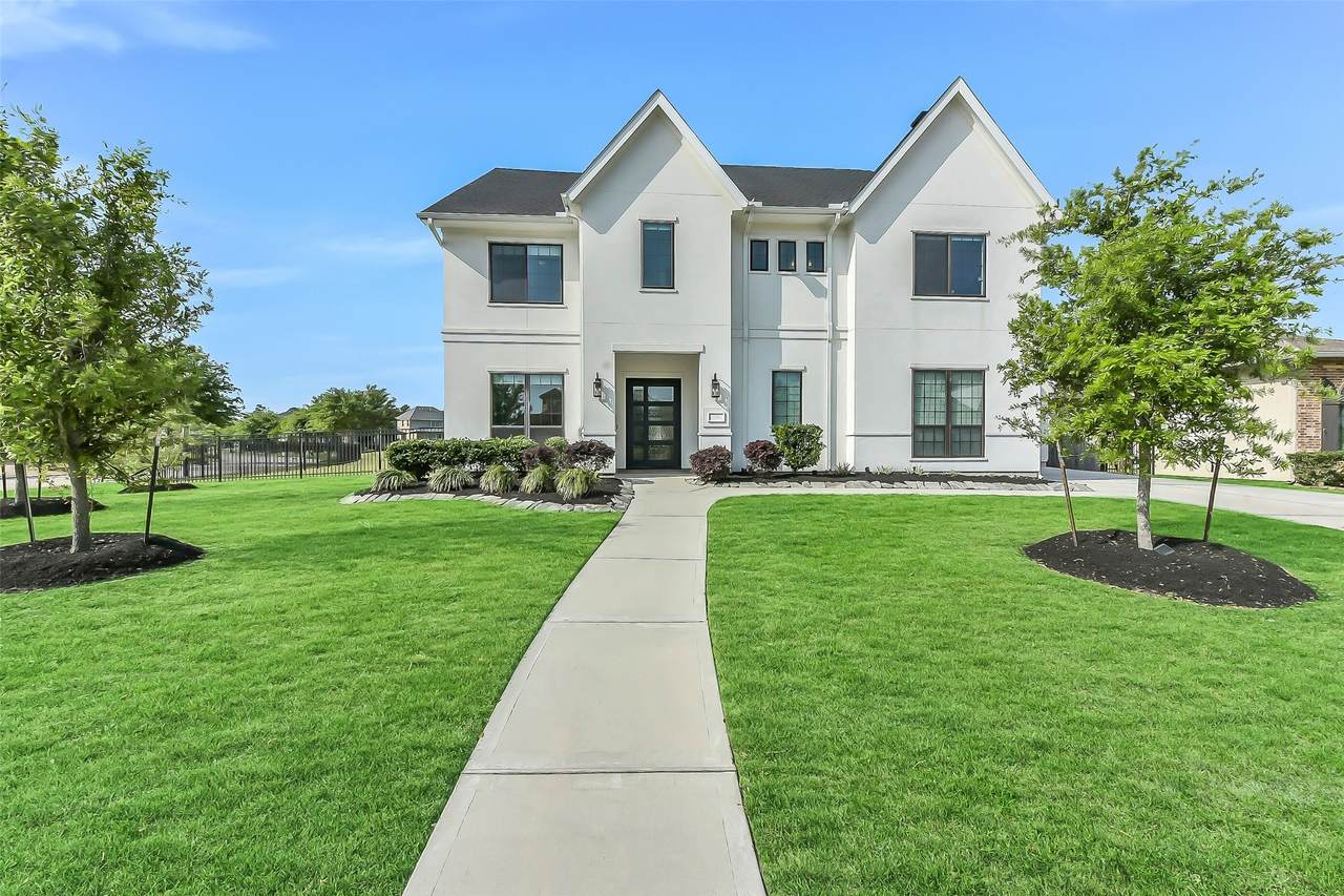 4903 Lagos Lagoon Court - Photo 1