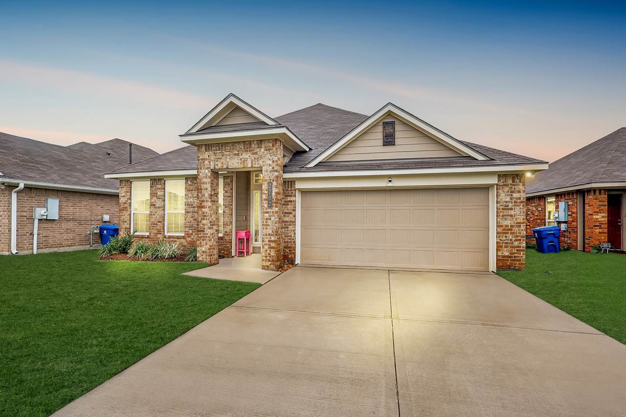 2702 Aquamarine Court - Photo 1