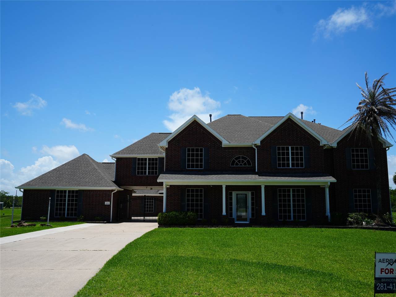8703 Tumblewood Drive - Photo 1
