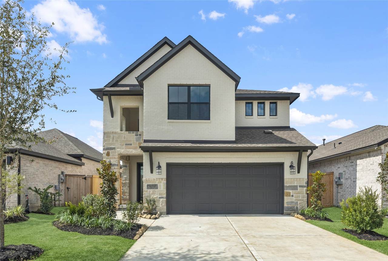 10819 Aquila Star Drive - Photo 1