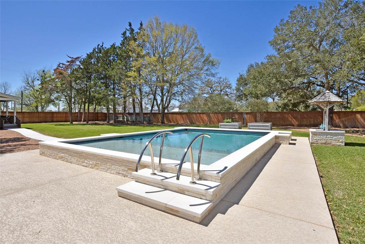 315 Cedar Street - Photo 1