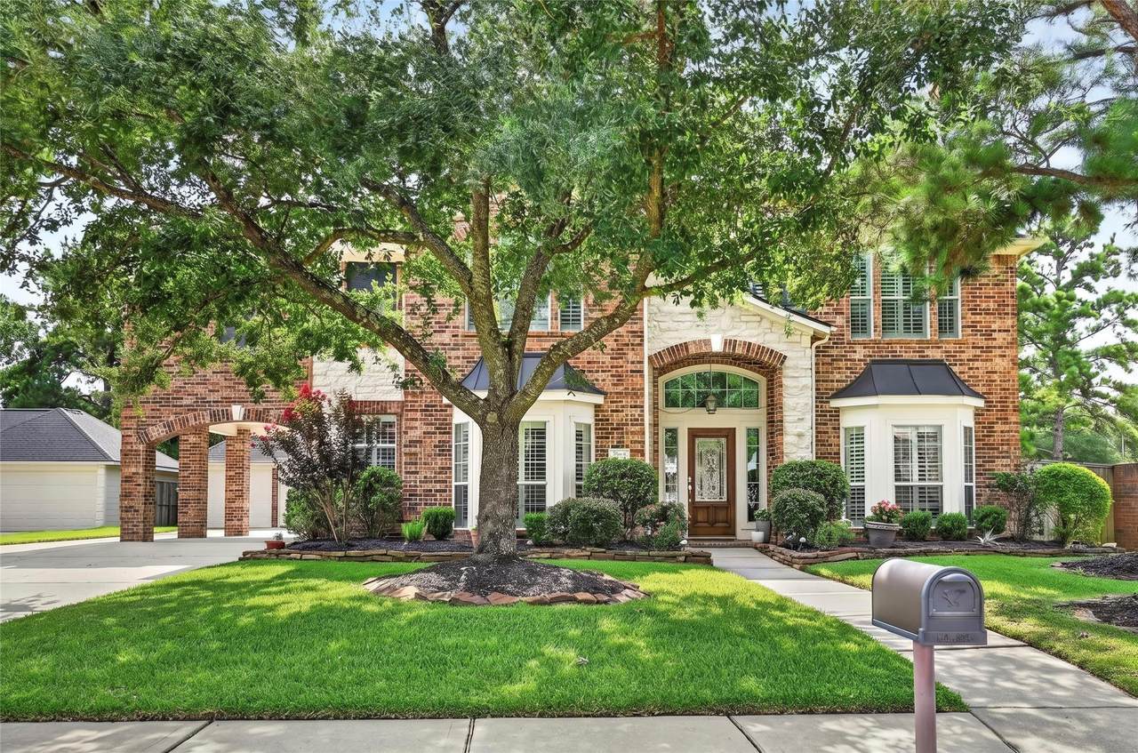 10111 Earlington Manor Drive - Photo 1