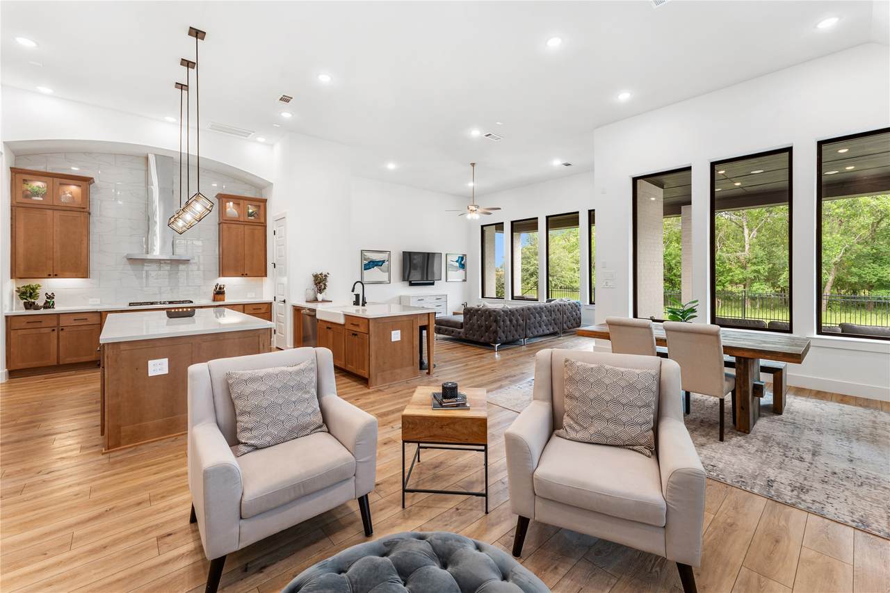 4715 Southpoint Way - Photo 1