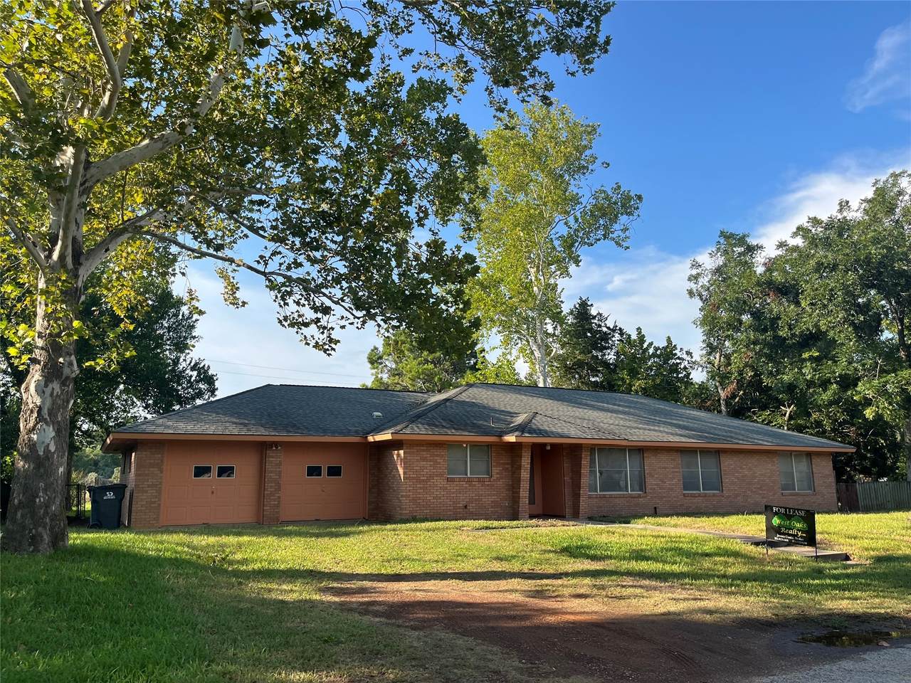 106 Jane Drive - Photo 1