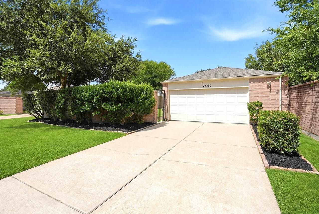 7502 Addicks Clodine Road - Photo 1