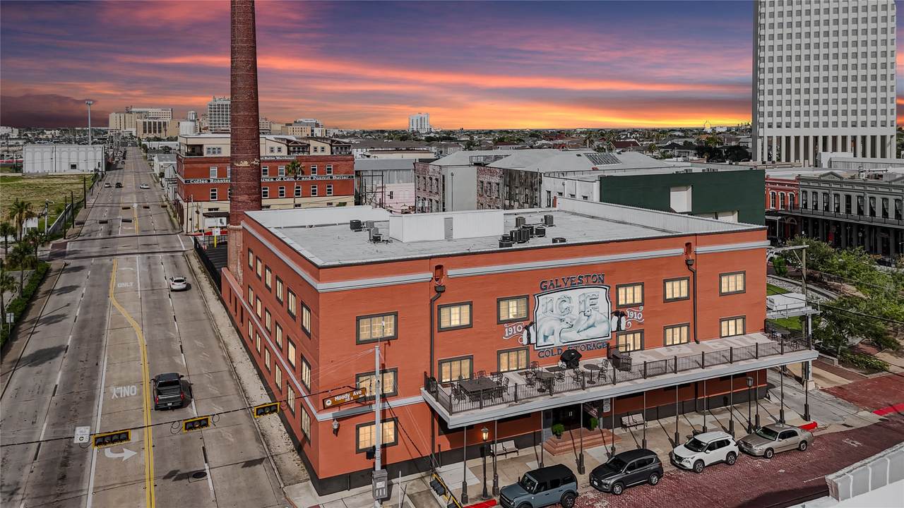 104 21st Street - Photo 1