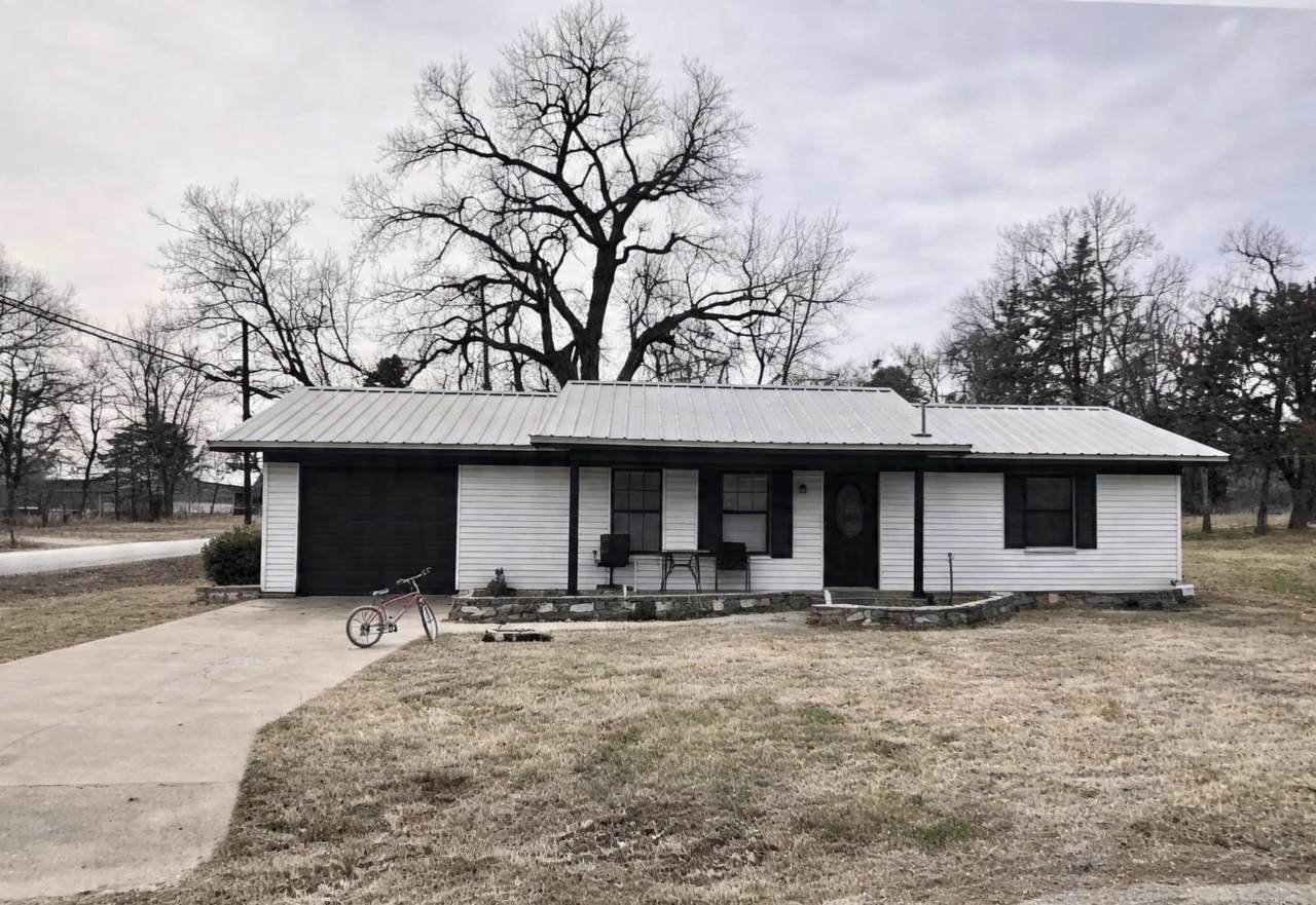 303 Ike Street - Photo 1