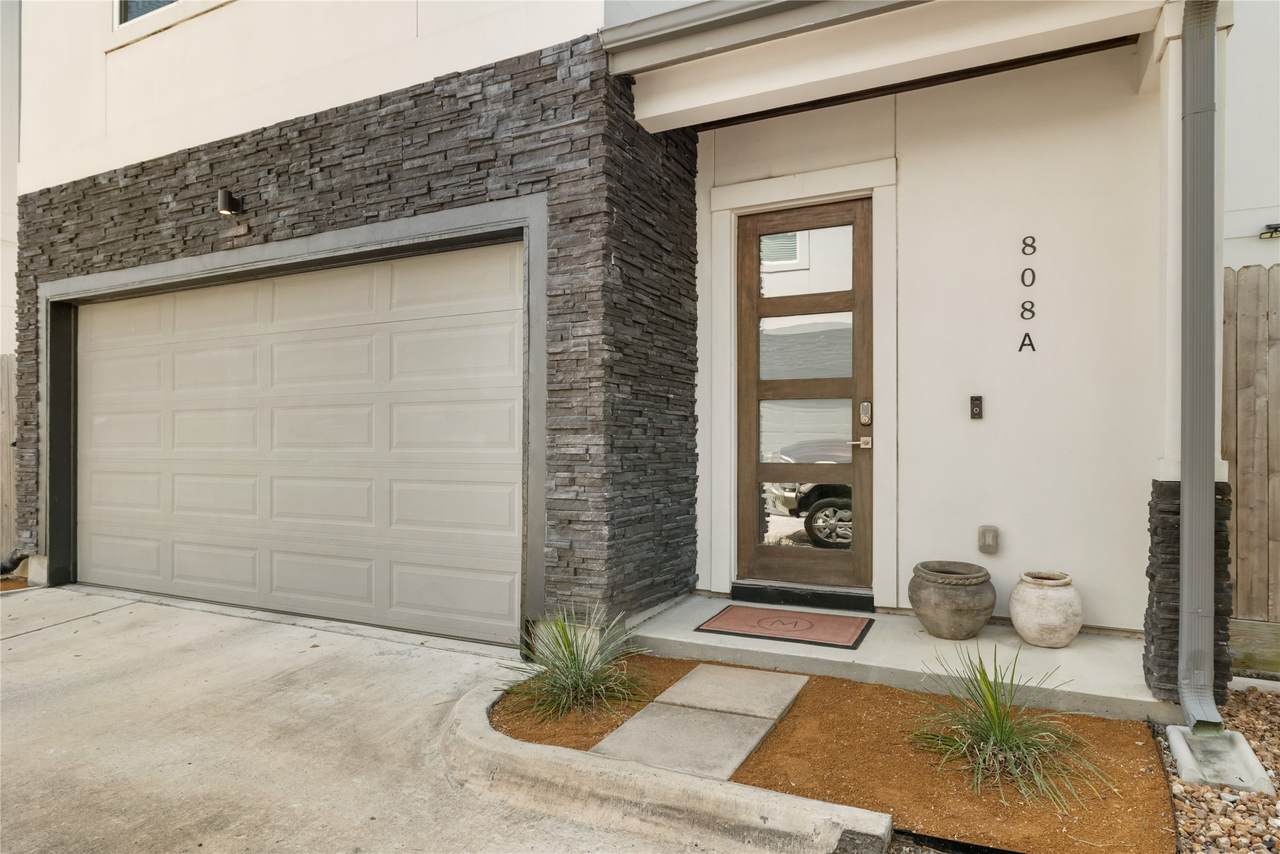 808 Woodcrest Drive - Photo 1