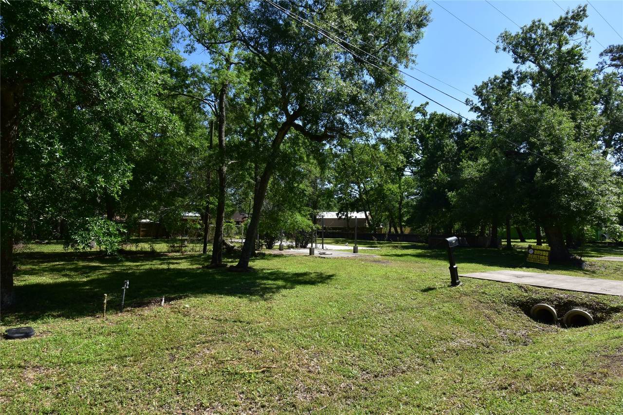 1510 Pine Grove Drive - Photo 1