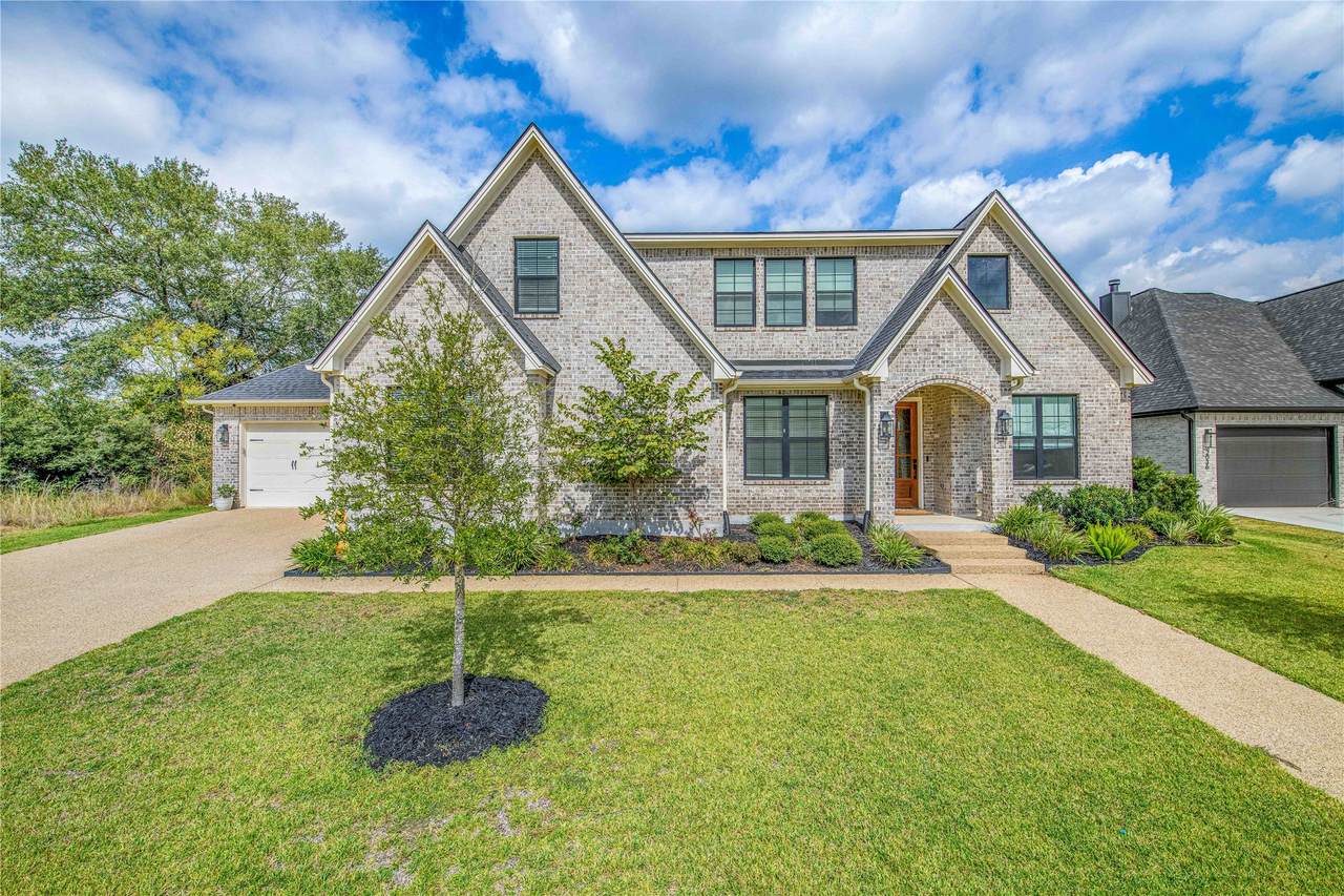 2038 Pebble Bend Drive - Photo 1