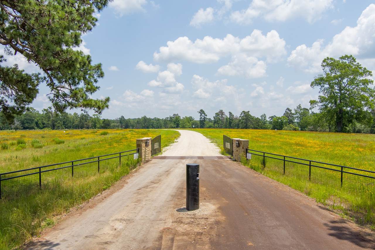 6837 Private Road 1280 - Photo 1