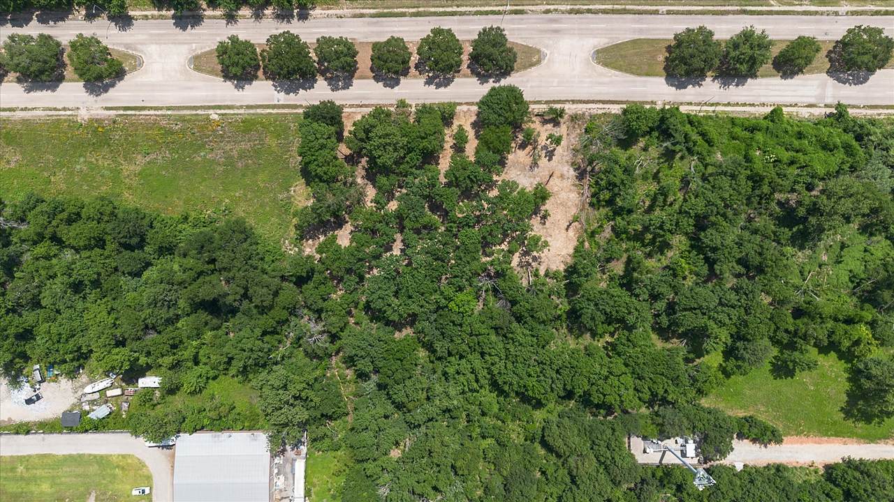 0 W T C Jester Boulevard - Photo 1