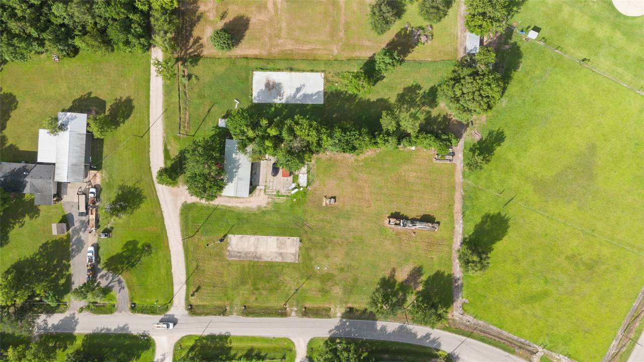 2257 County Road 529 - Photo 1