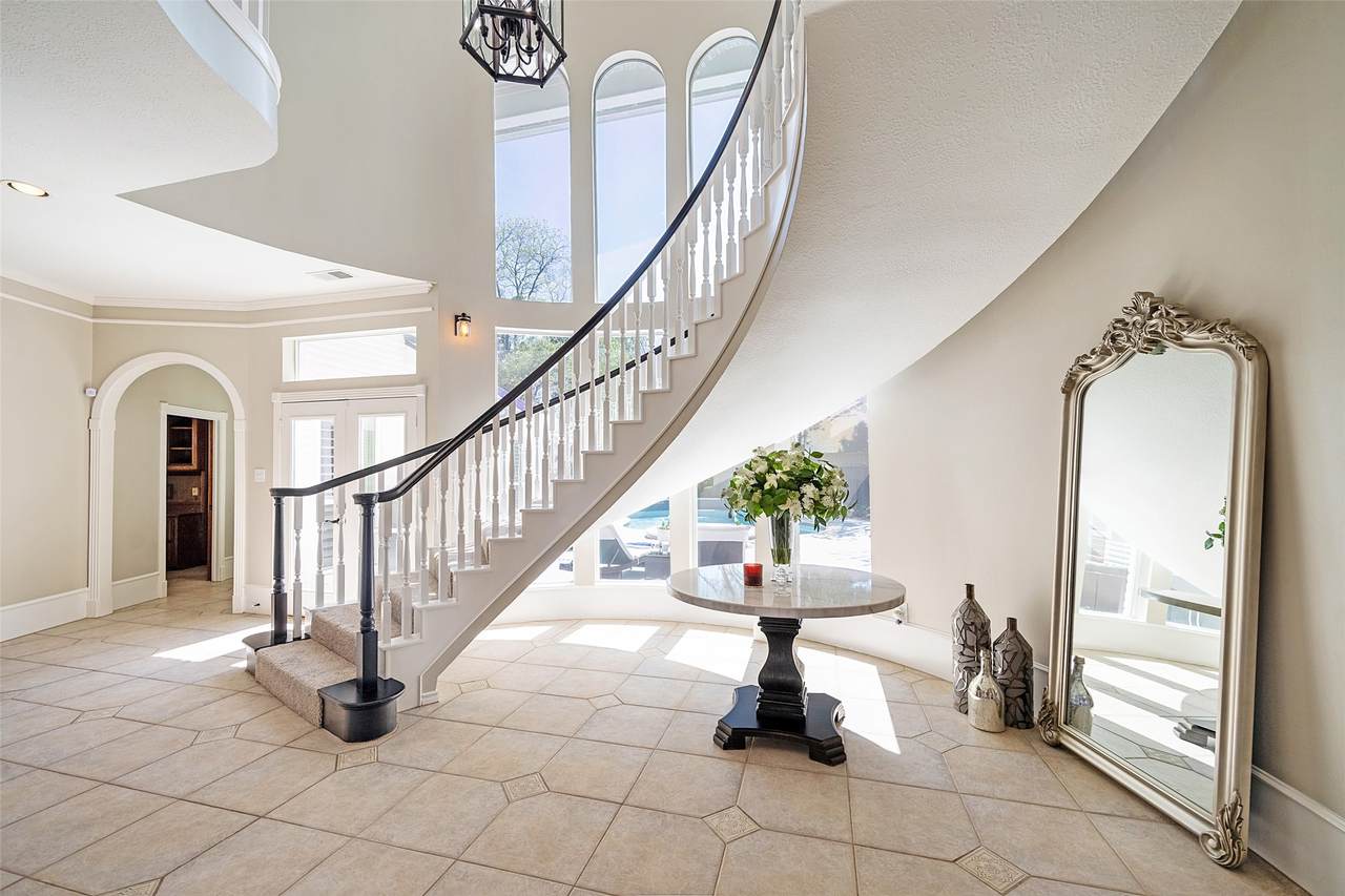 16407 Emilia Court - Photo 1