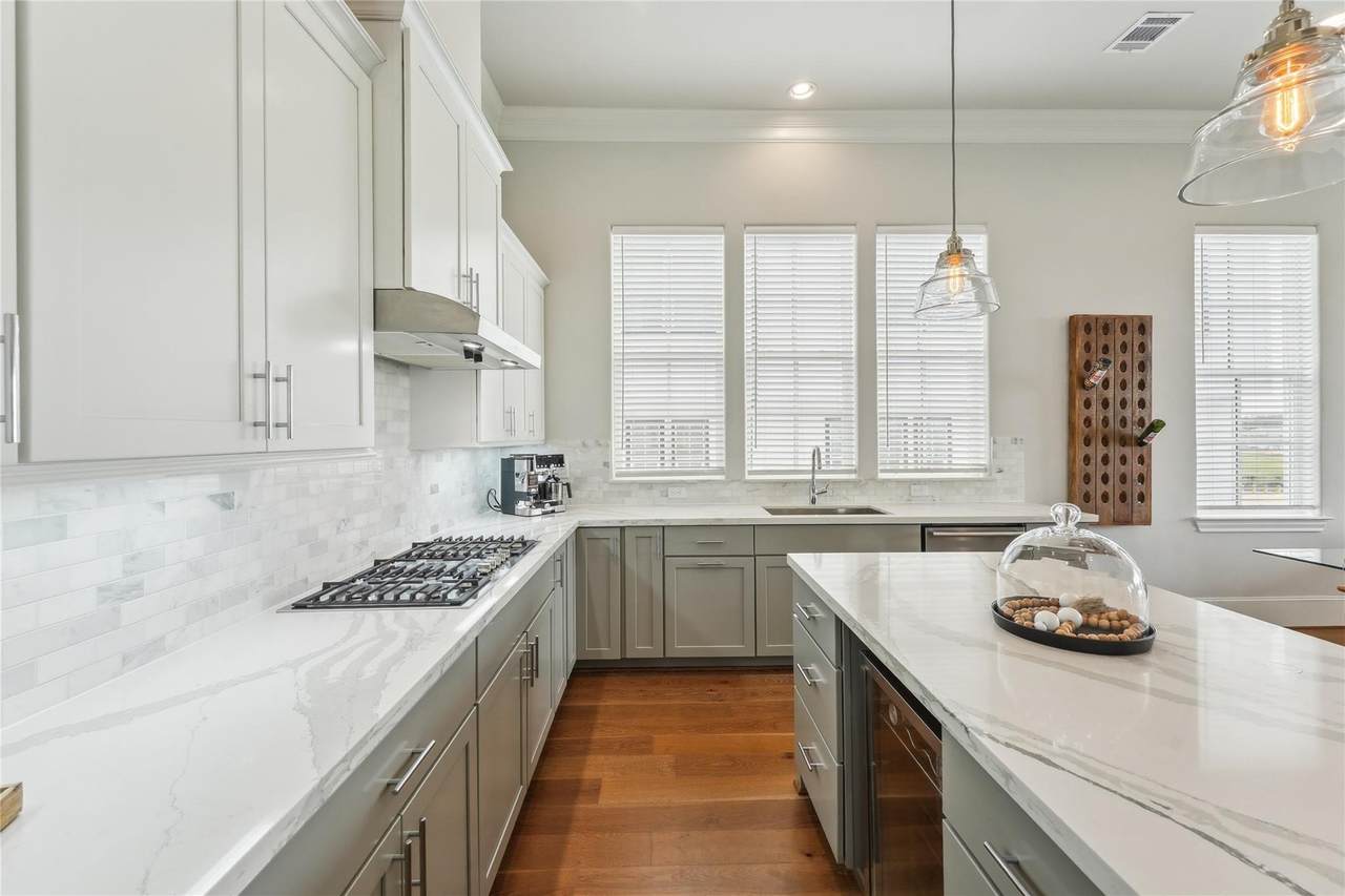 10756 Craighead Drive - Photo 1