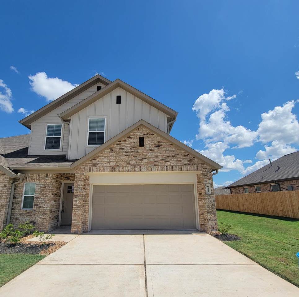 927 Tillman Lane - Photo 1