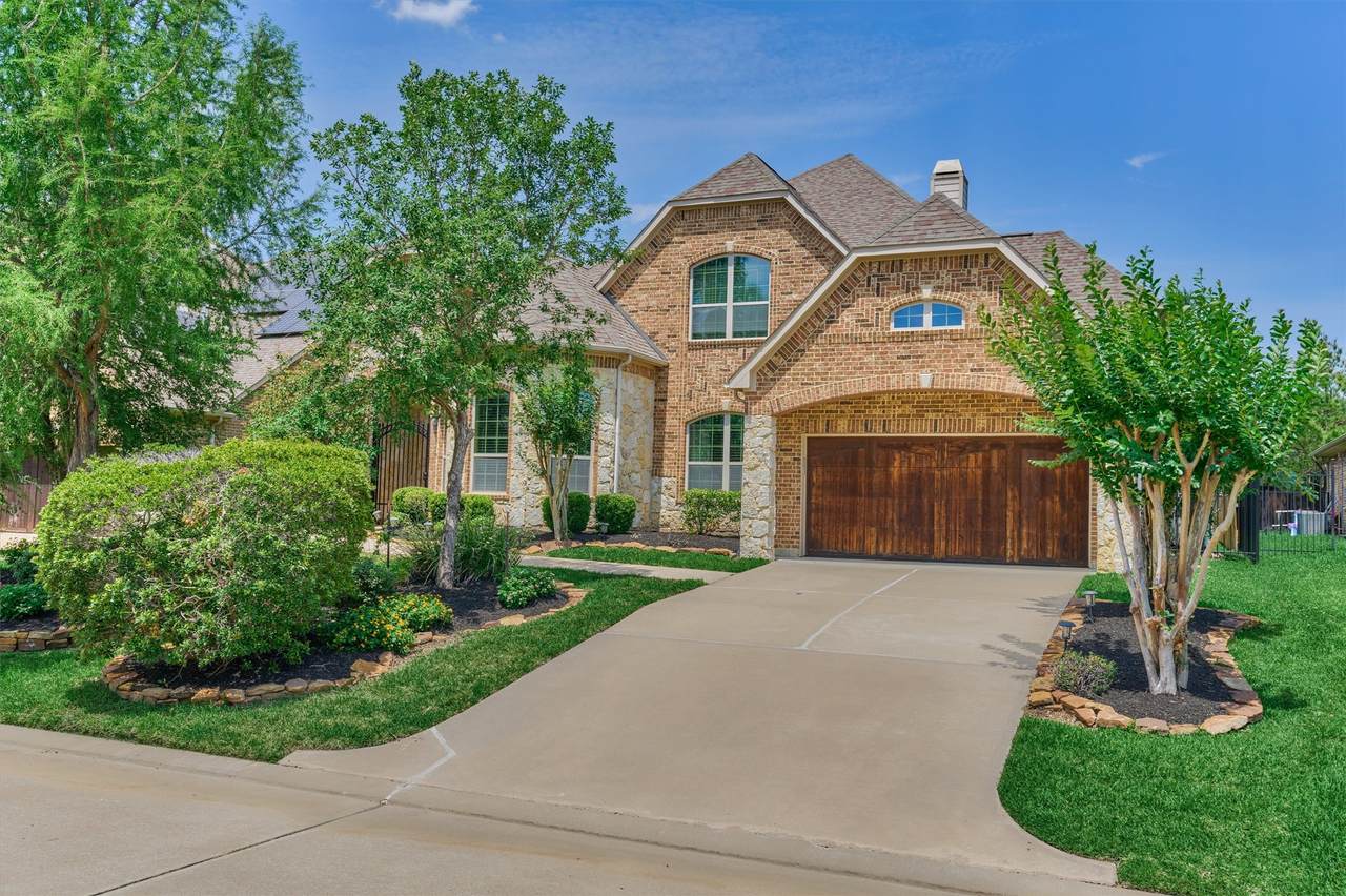 6 Devon Dale Drive - Photo 1