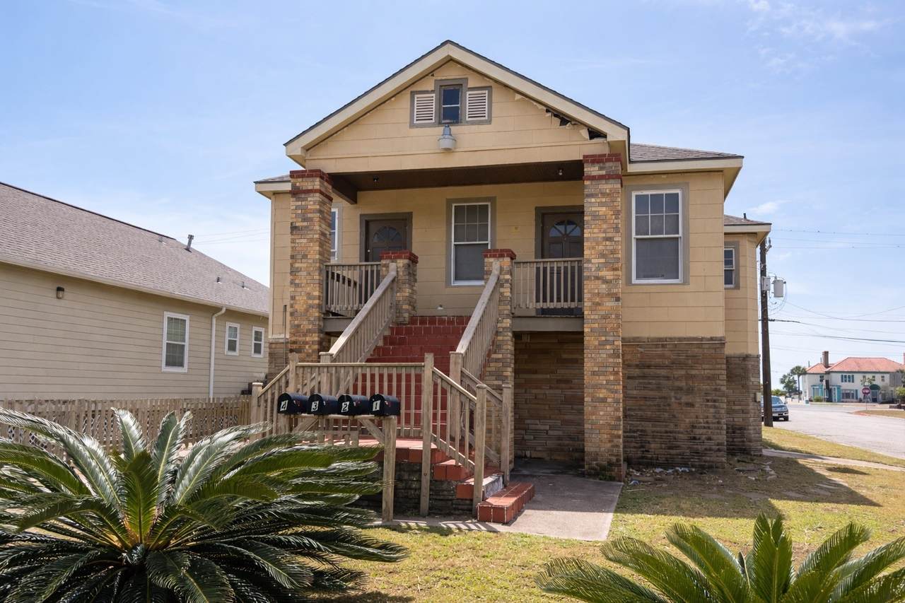627 Sealy Avenue - Photo 1