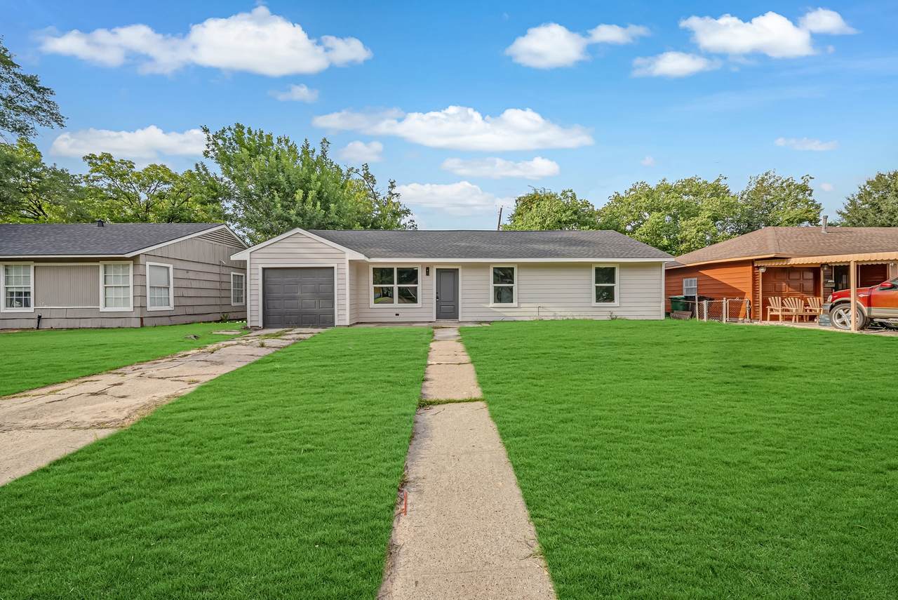 5107 Kingsbury Street - Photo 1