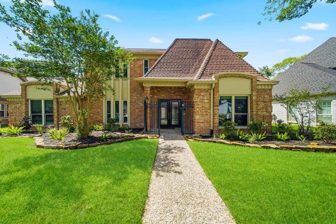 918 Daria Drive - Photo 1