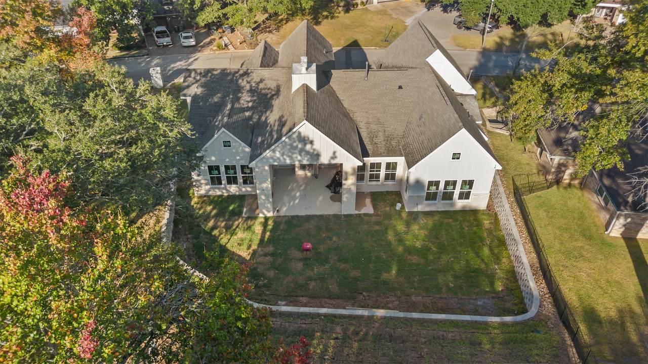 1511 Greenbriar Drive - Photo 1