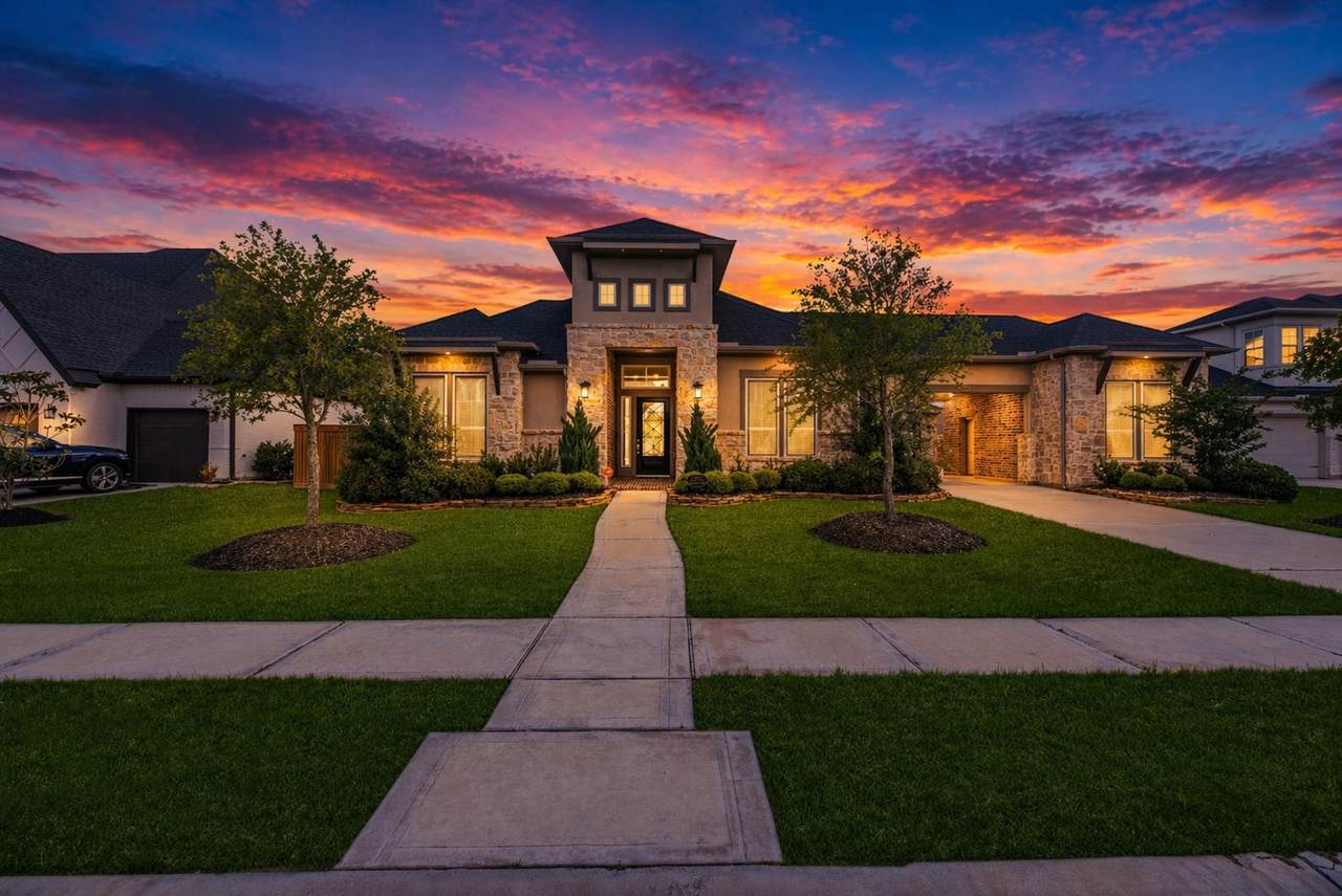 20210 Rolling Vista Drive - Photo 1