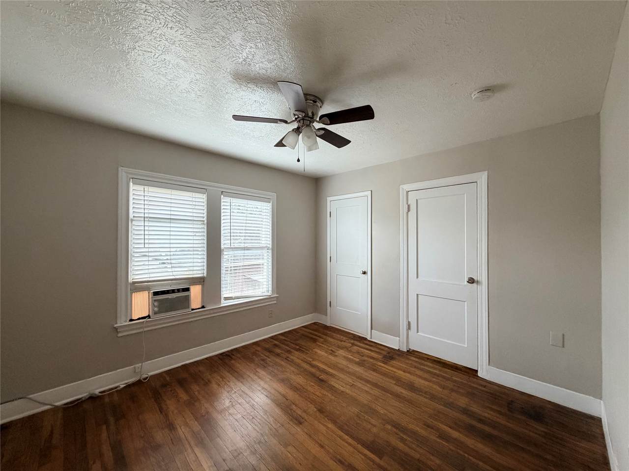 4219 Lamar Street - Photo 1