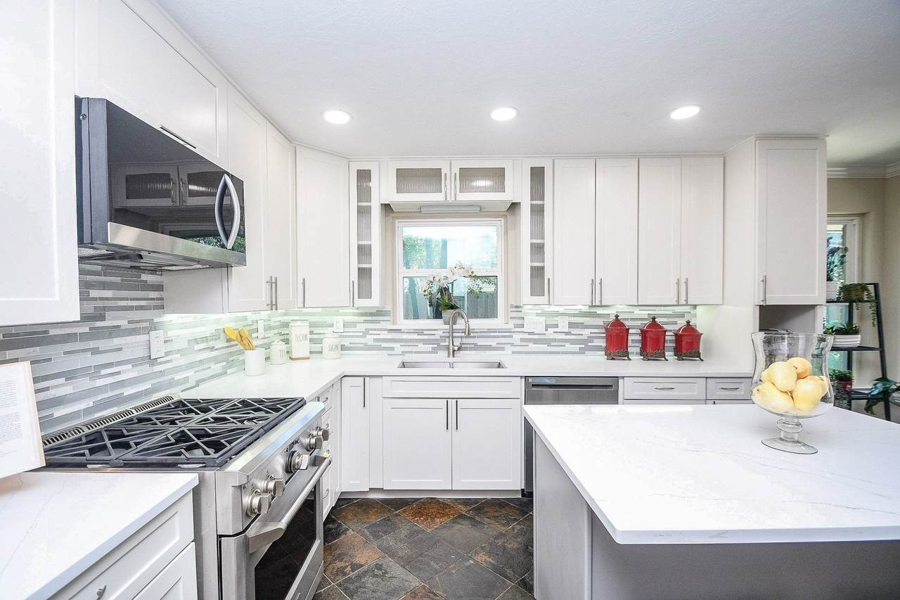 5315 Briarbend Drive - Photo 1