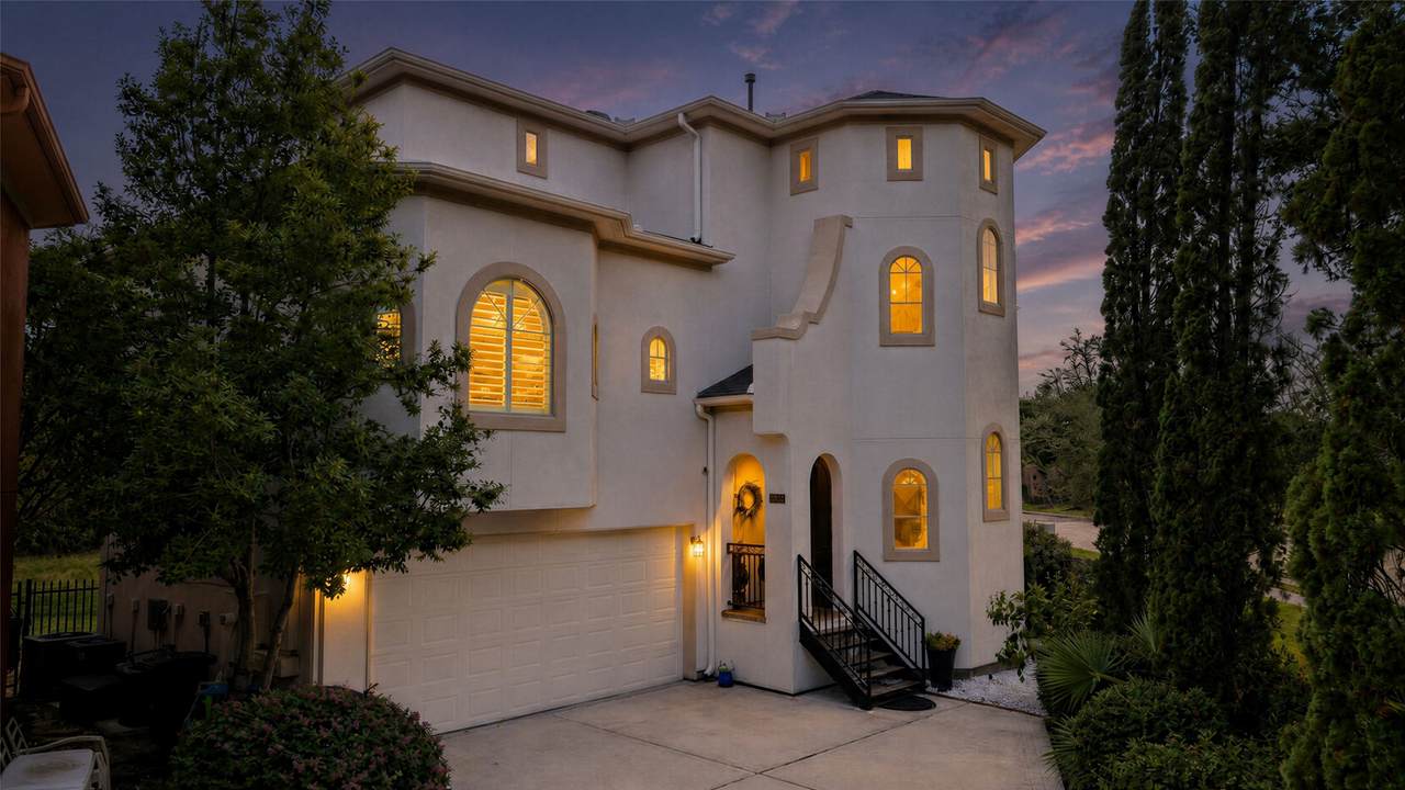 1517 Waterside Drive - Photo 1