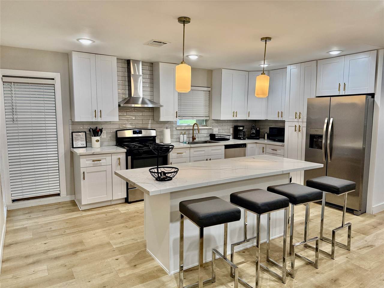 5455 Birdwood Road - Photo 1