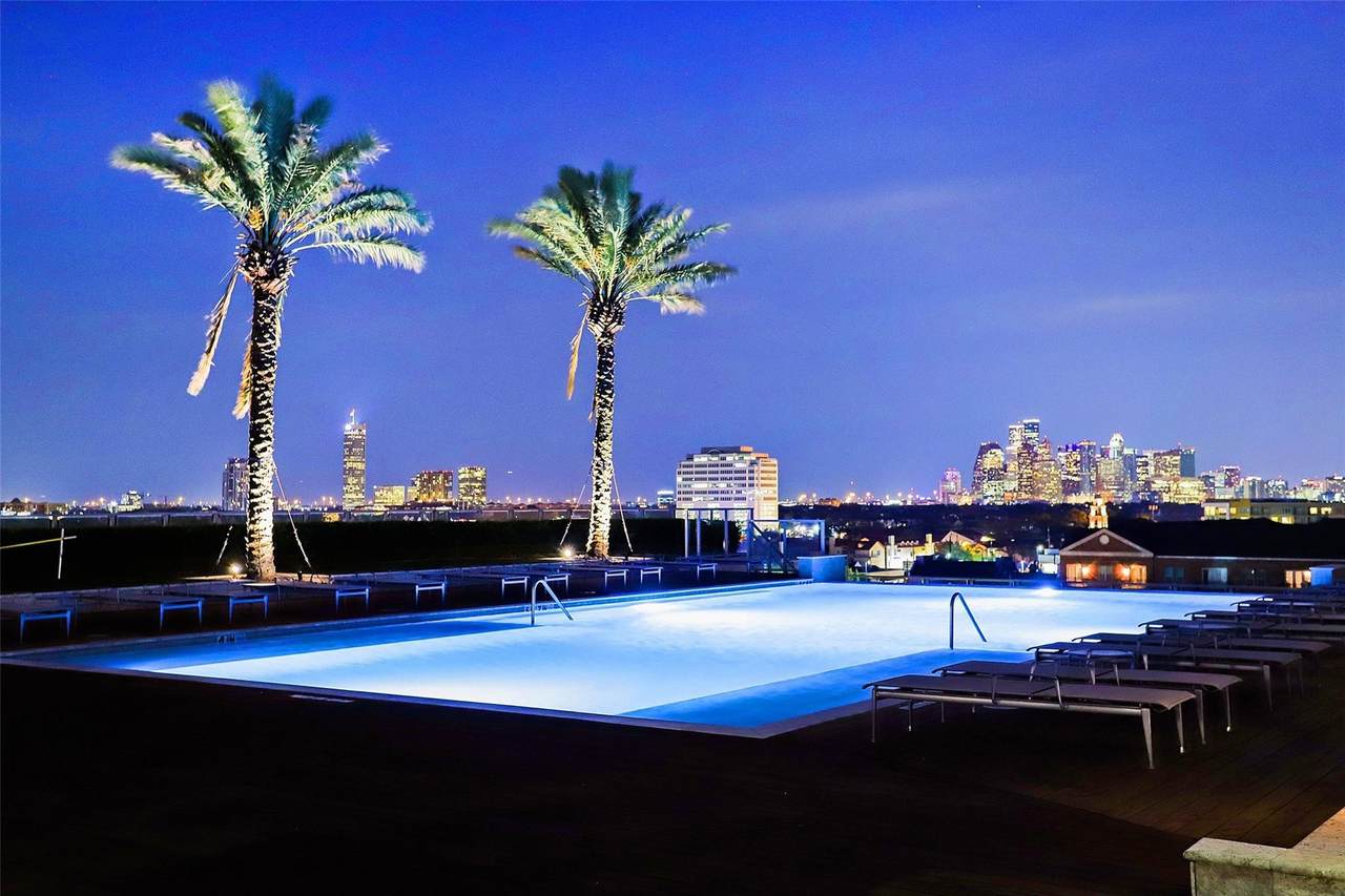 2727 Kirby Drive - Photo 1