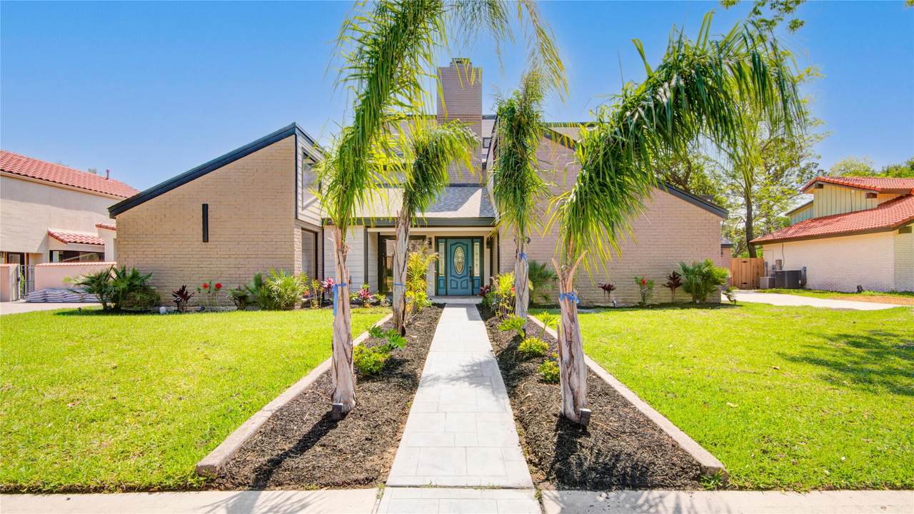 16406 Brook Forest Drive - Photo 1