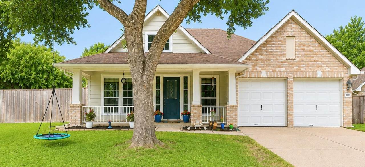 1303 Mayberry Circle - Photo 1