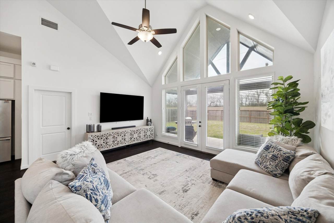 10622 Hidden Rock Drive - Photo 1