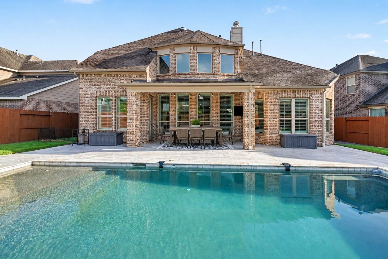 9711 Iberia Way - Photo 1