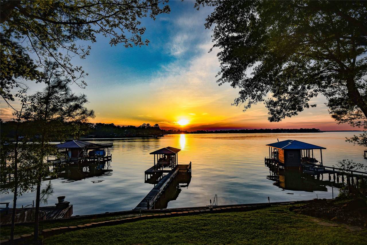 235 Island Drive - Photo 1