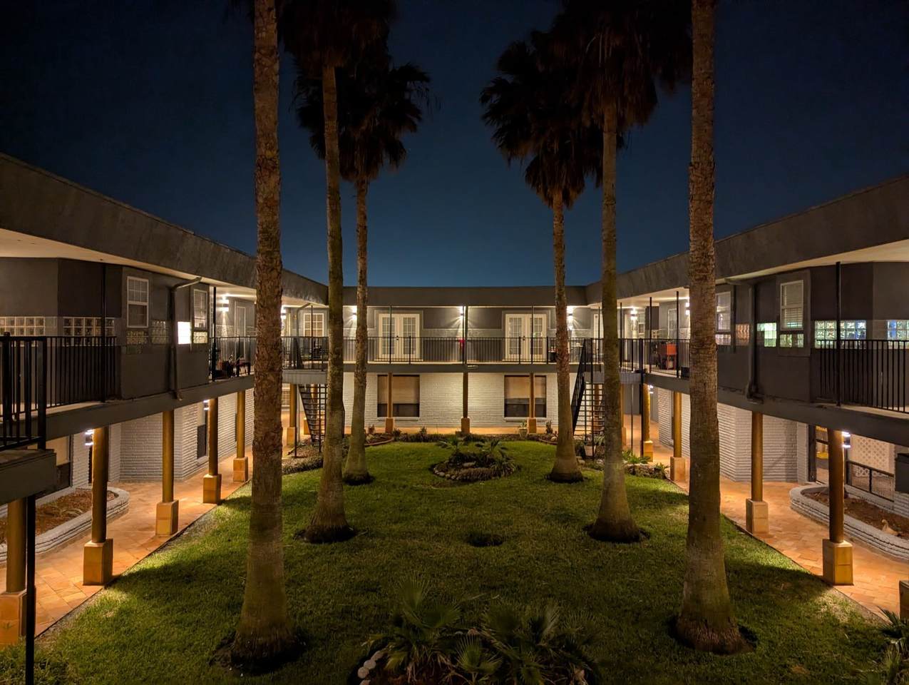 709 Gale Street - Photo 1