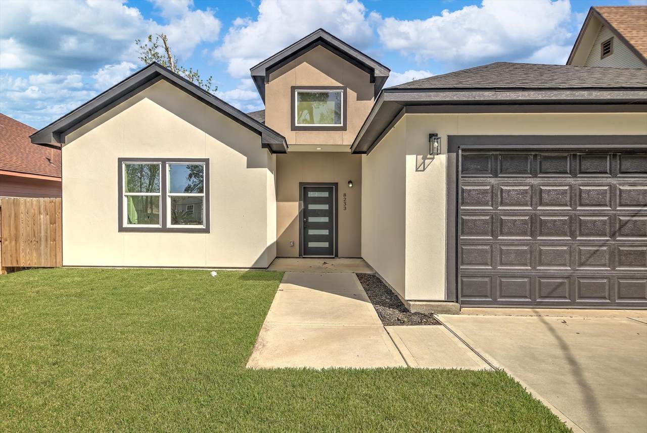 8233 Sterlingshire Street - Photo 1